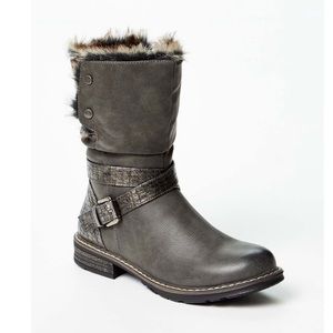 EMMSHU Black Studded Buckle Detail Gofre Boot Women’s Size EU 38 NEW